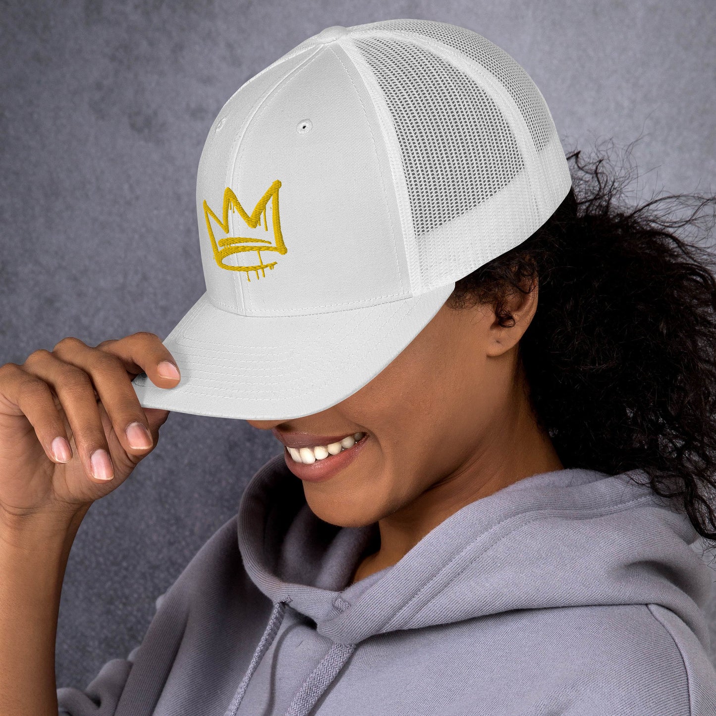 Customz Club Trucker Cap Gold Crown